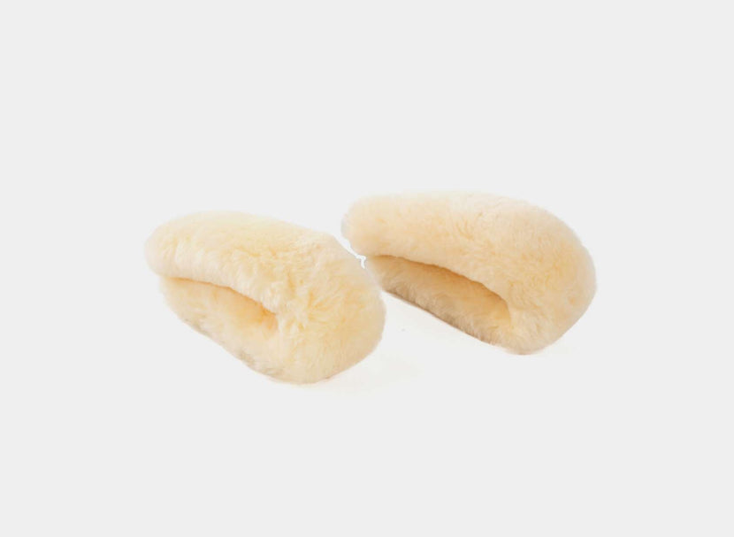 Fuzzies Lambswool Loops on white background